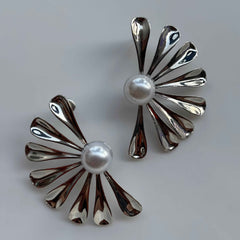 Bloom Pearl Fan Earrings