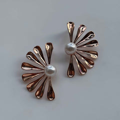 Bloom Pearl Fan Earrings