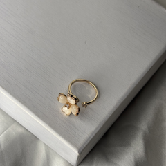 Ivory Blossom Spinner Ring - Kridha