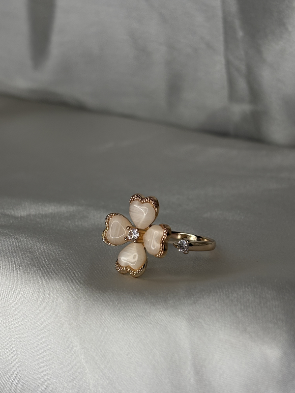 Ivory Blossom Spinner Ring