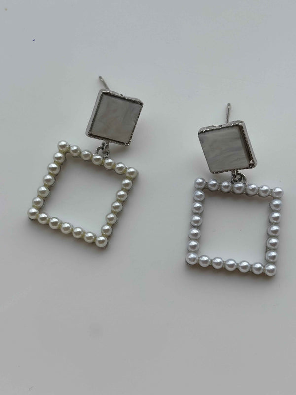 Pearl Frame Earrings