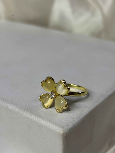 Ivory Blossom Spinner Ring