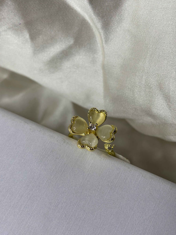 Ivory Blossom Spinner Ring