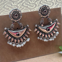 Ardha Chand Jhumka