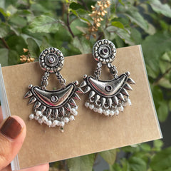 Ardha Chand Jhumka