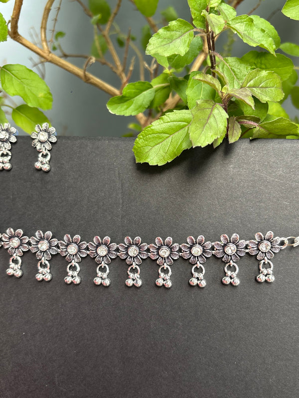 Boho Phool Choker Set