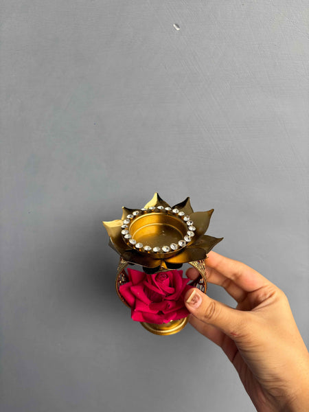 Rose Candle Stand