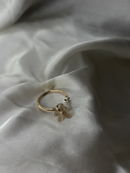 Flower Petal Rose Gold Spinner Ring