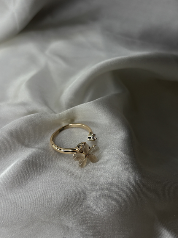 Flower Petal Rose Gold Spinner Ring