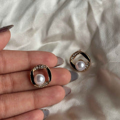 Pearl Aura Studs