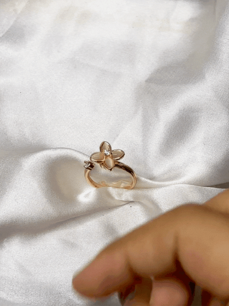 Petite Bloom Rose Gold Spinner Ring
