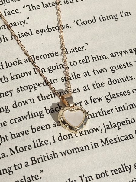 Vintage Golden Heart Charm Pendant – Kridha