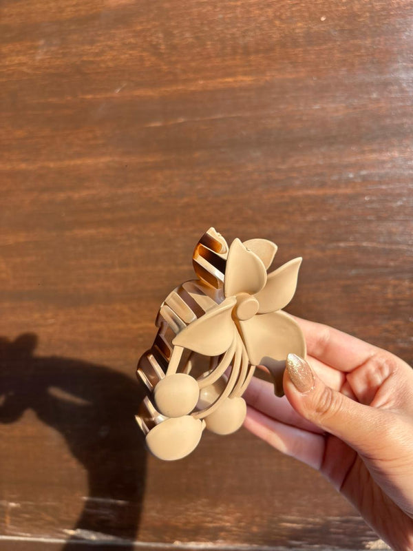 Matte Black Floral Hair Claw Clip