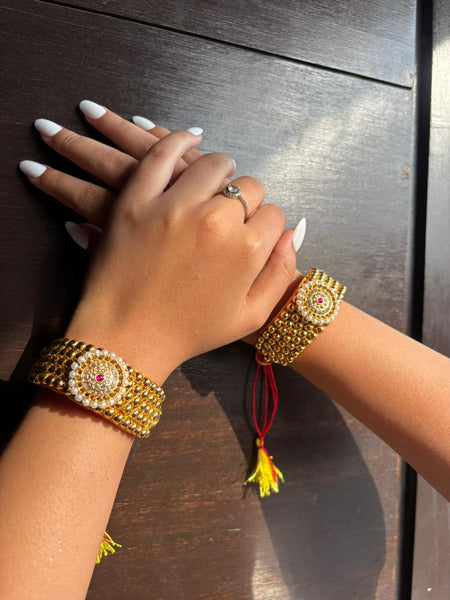 Rajputi Pearl Kundan Royal Kada