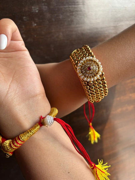 Rajputi Pearl Kundan Royal Kada