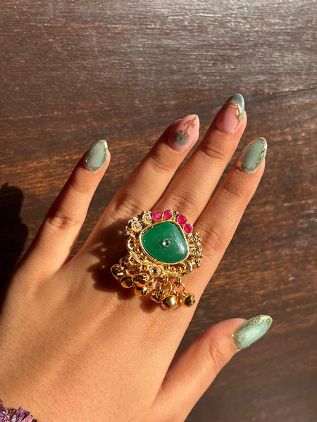 Rajputi Emerald Kundan Ghungroo Ring